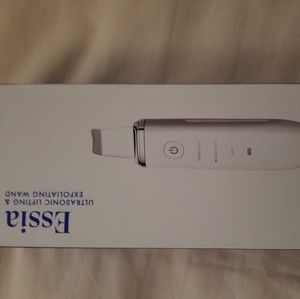 Essia Ultrasonic Lifting and Exfoliating Wand